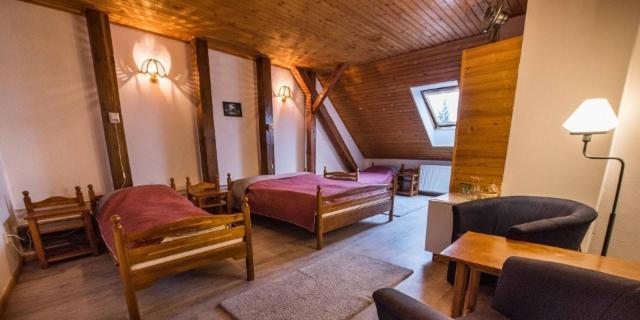 Club M.K.M. Modra Hotel Kamer foto